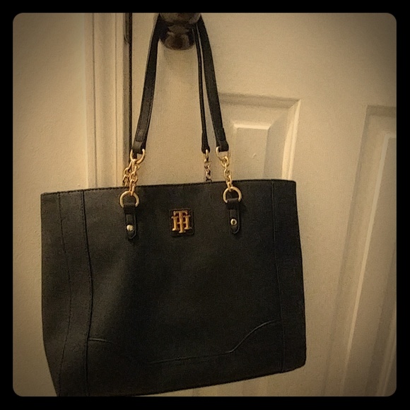 tommy hilfiger black purse
